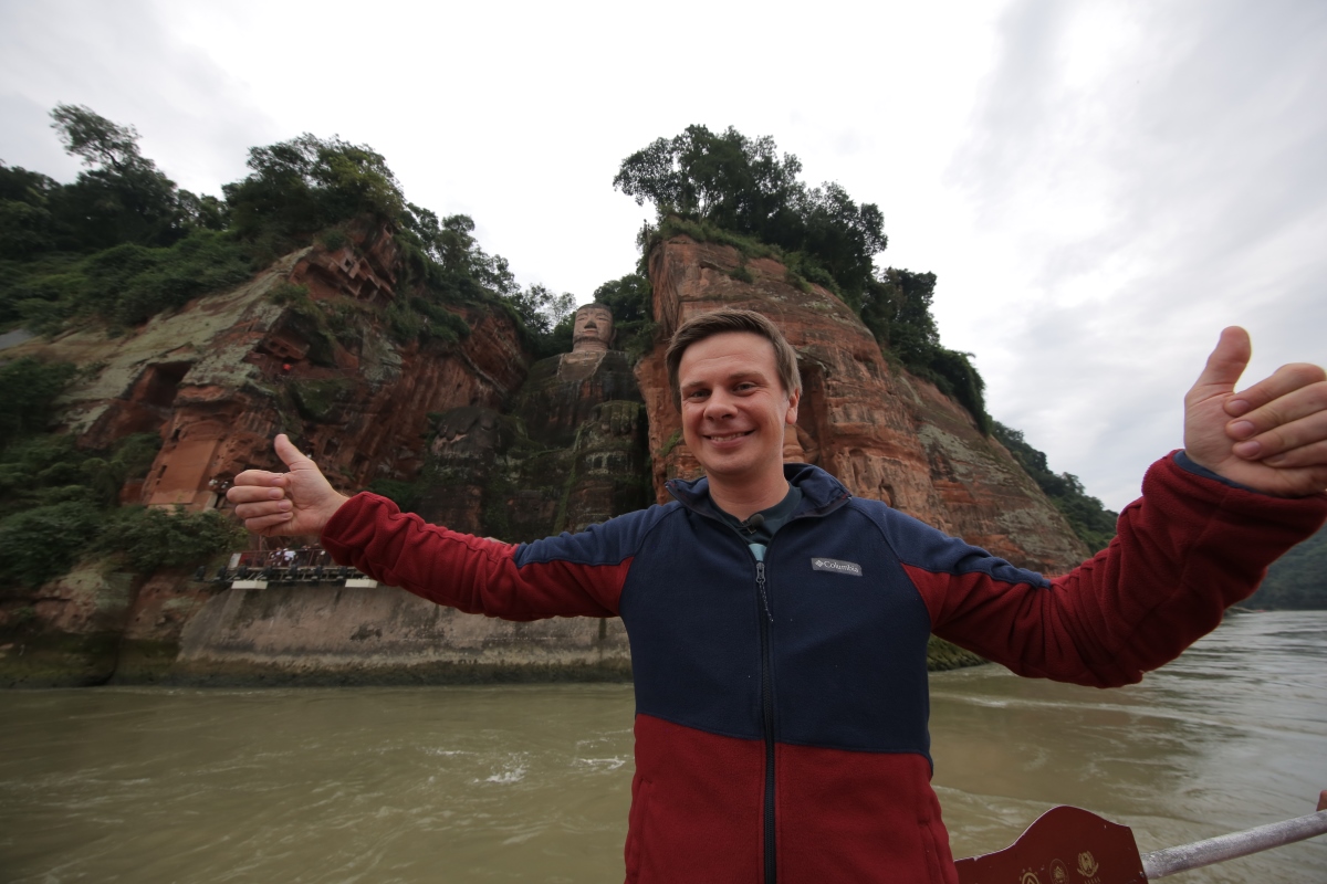 Поедание лягушек и сала: Дмитрий Комаров поделился впечатлениями от китайской кухни